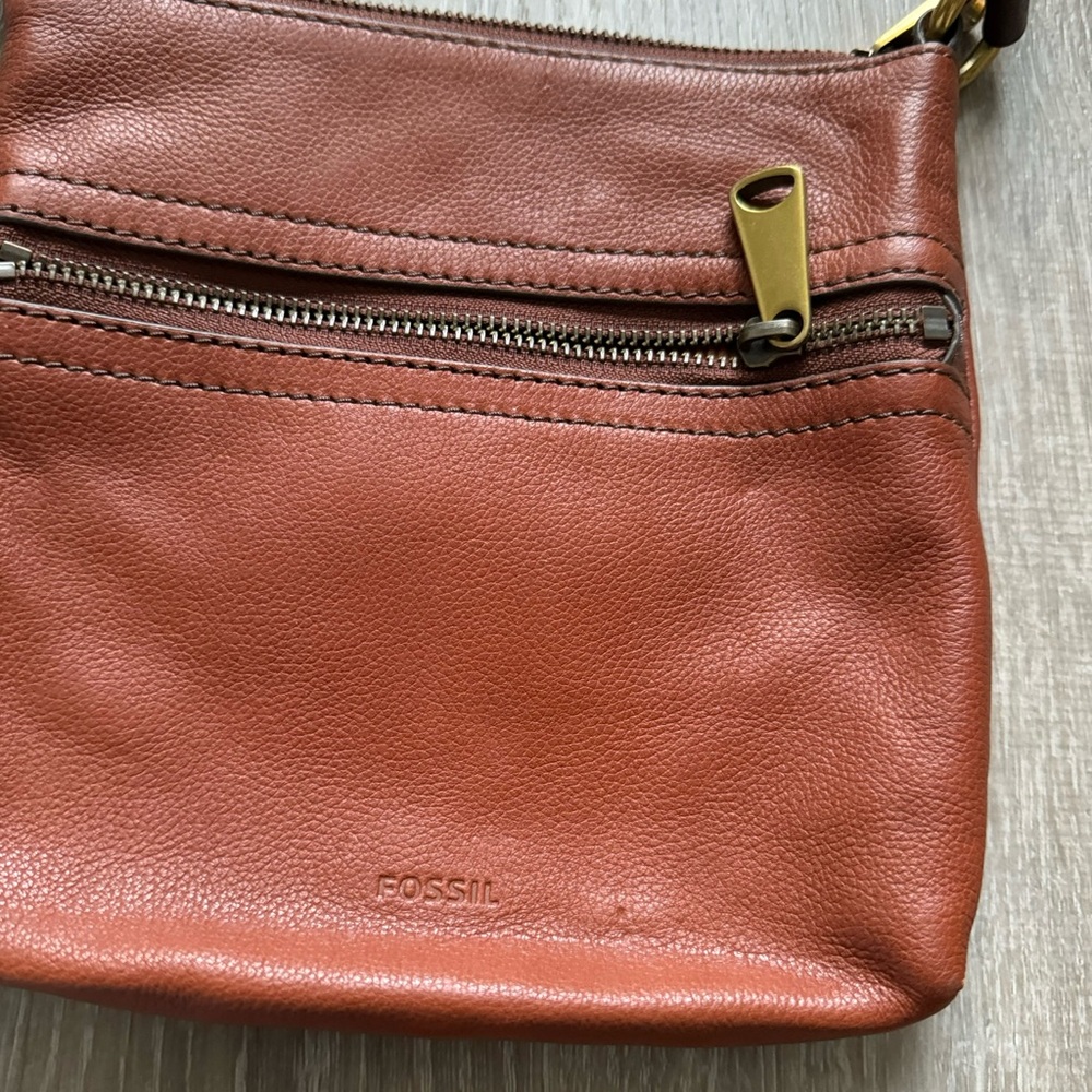 Fossil Voyager Crossbody Handbag - Picture 2 of 4